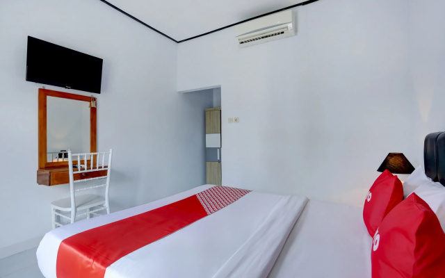 Bahtera Guest House by OYO Rooms