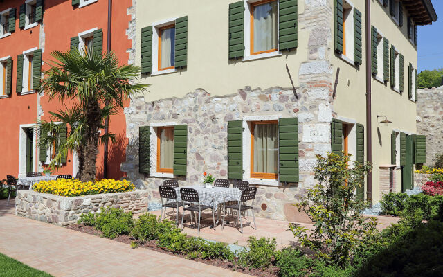 Residence Borgo Mondragon