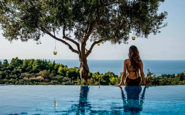 Poikilma Alonissos Villas