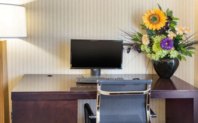 Sleep Inn & Suites Bakersfield North