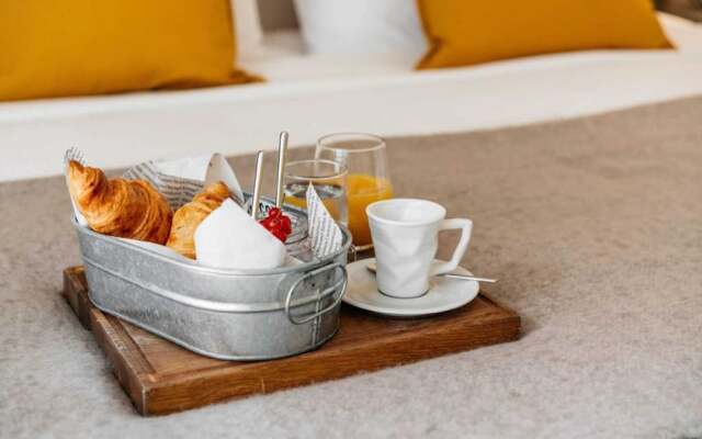 District 17 By Loft Affair