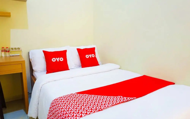 Super OYO Flagship 90723 Berlima Guest House Syariah