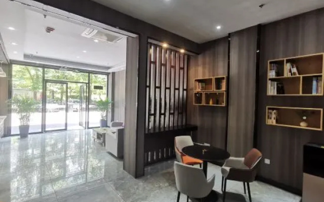 Meitu Light House Hotel