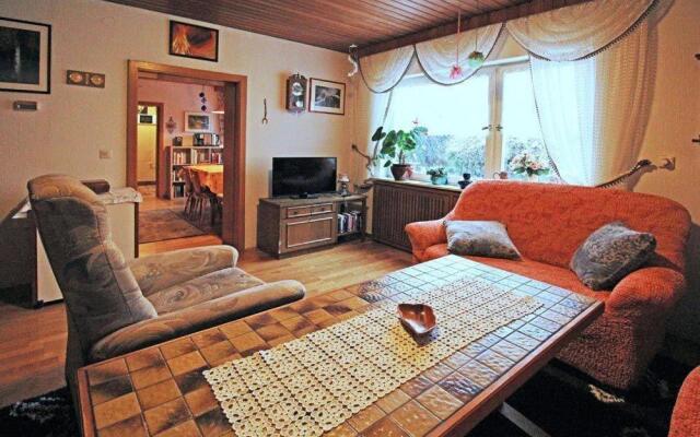 Ferienwohnung-Waldstrasse-mit-Garten-nur-50-Meter-vom-Wald-entfernt