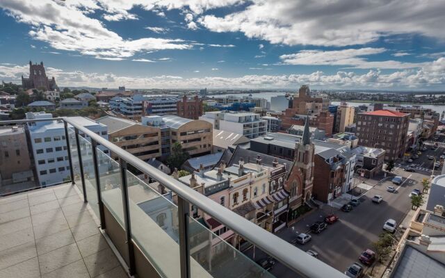 Watt Street Studio Apartment w/ Ocean Views