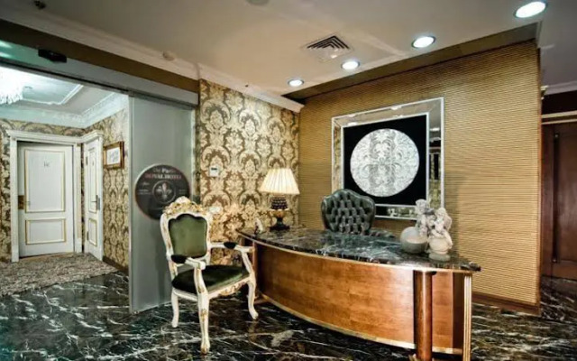 Royal Hotel De Paris