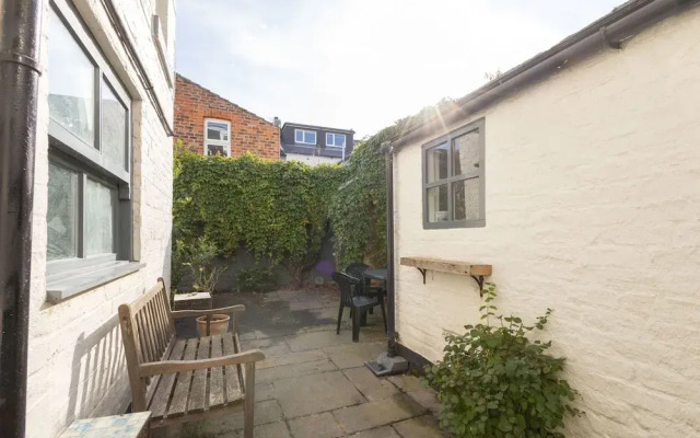 Host Stay Garnet Street