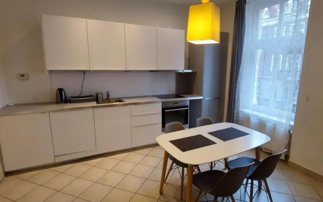 Apartament Zwycięstwa 45