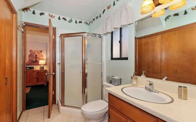 Everwood Serenity Treehouse