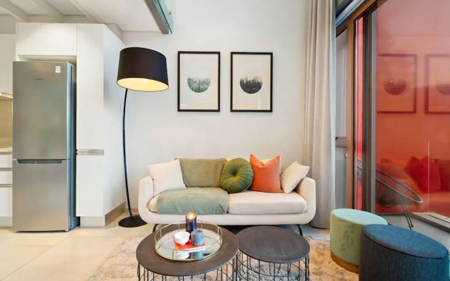 Apartment 307 at 117 on Strand