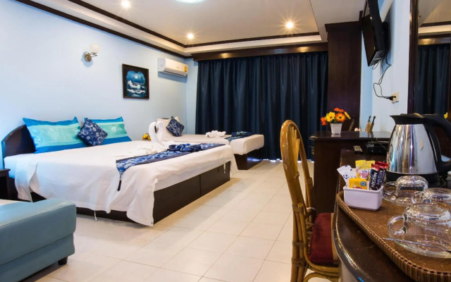 Hotel Grand Orchid Inn
