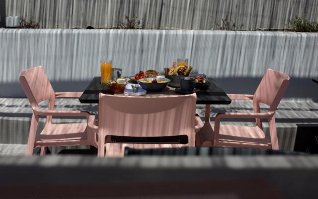 Terra Nera Suites Santorini