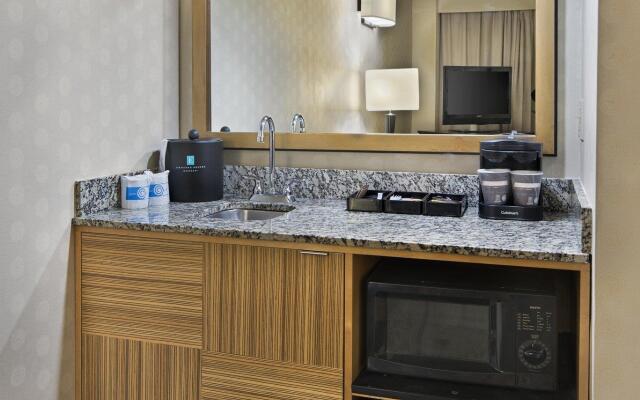 Embassy Suites by Hilton Los Angeles Downey