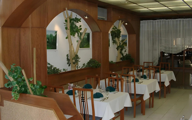 Amadeus Hotel