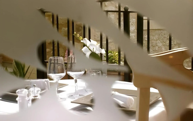 Hôtel Le Crillon