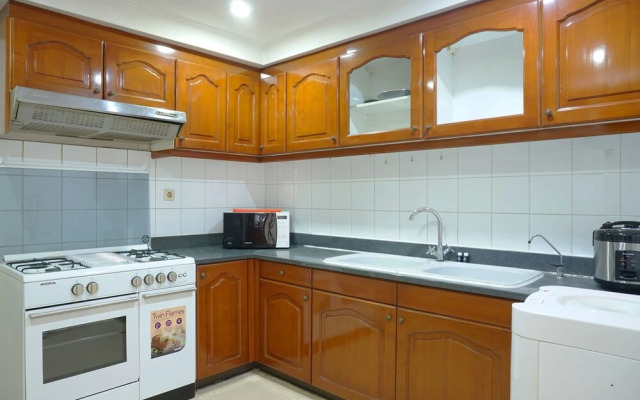 Modern and Spacious 2BR at Kusuma Chandra Apartment By Travelio