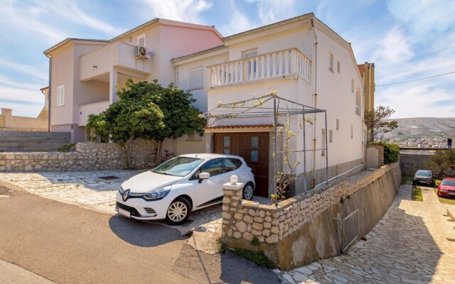 Awesome Apartment in Pag With Wifi and 2 Bedrooms