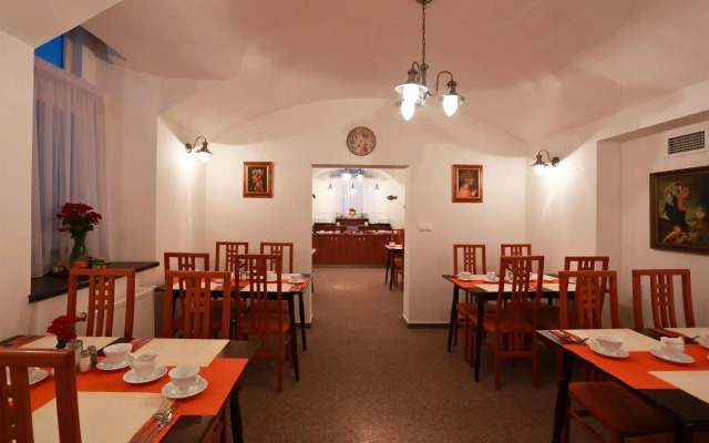 Hotel U Svatého Jana