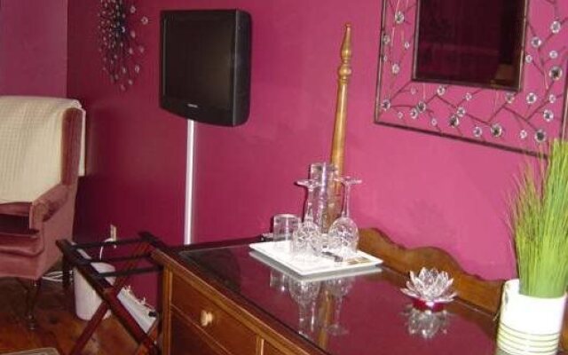Newark Manor B&B