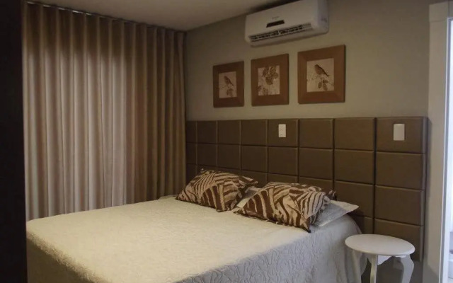 Cobertura com piscina aquecida/ Praia do Mariscal