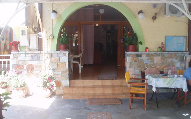 Haravgi Hotel