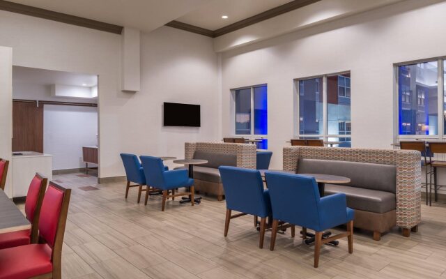 Holiday Inn Express Mystic by IHG