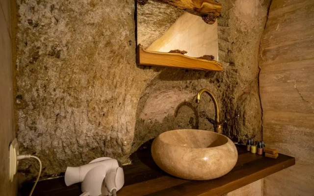Snora Cave Hotel