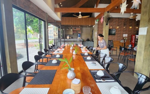 Only Seed Resort
