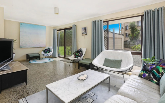 Naroo7- Prime Mooloolaba Location
