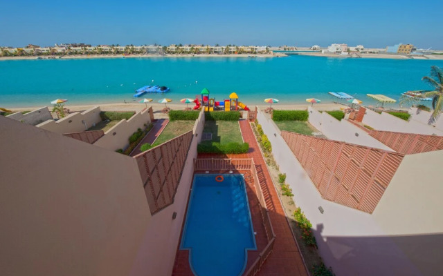 La Fontaine Rose Beach Resort
