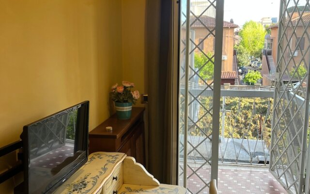 Specter Guesthouse