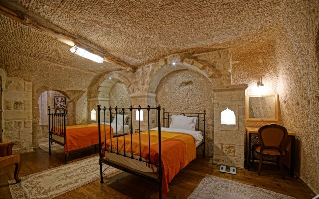 Taru Cave Suites