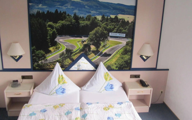 Race-Hotel zur Burg Nürburg