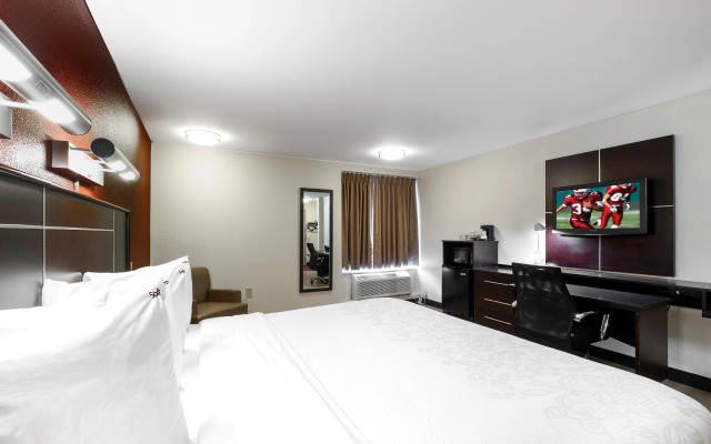 Red Roof Inn PLUS+ Columbus Downtown-Convention Center