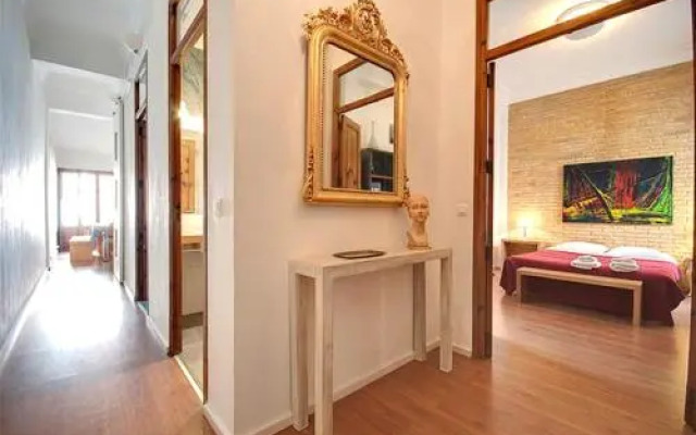 Friendly Rentals Strauss