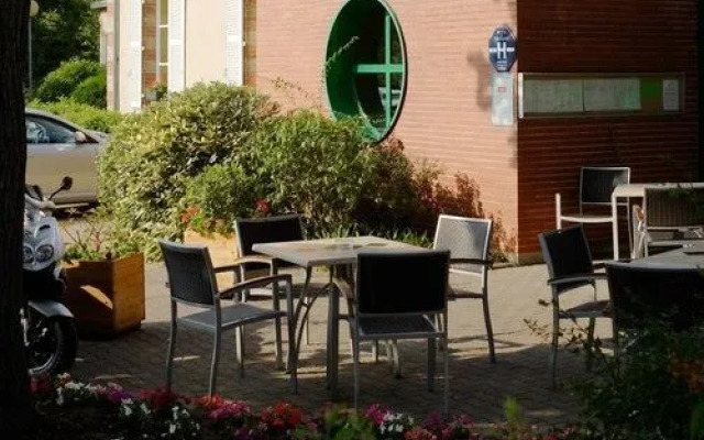 LE GREEN 7 HôTEL RESTAURANT