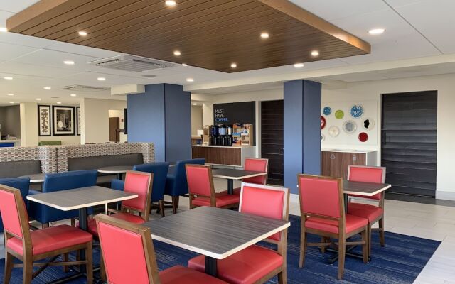 Holiday Inn Express Allentown North