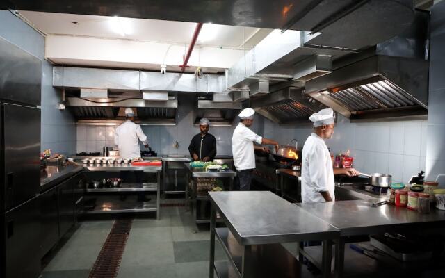 Hotel Sharda Residency