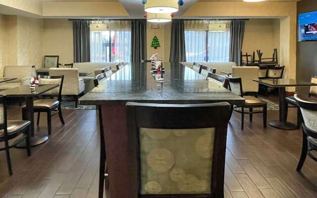 Comfort Inn Darien - North Brunswick