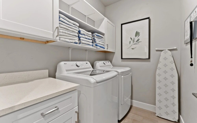 Winner, Winner! 13 Bedroom Home