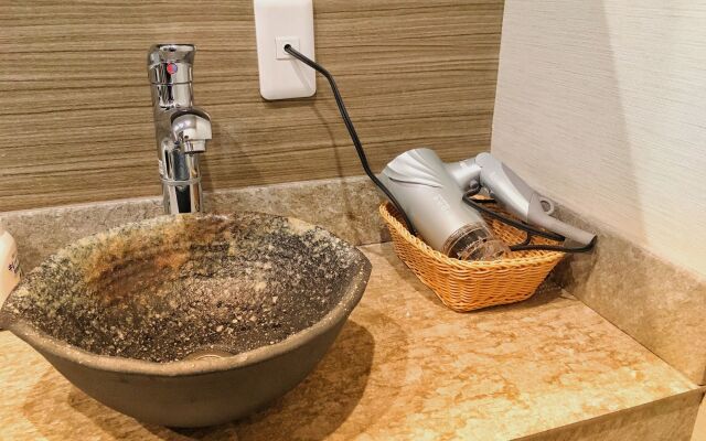 Namba Guesthouse HIVE - Hostel