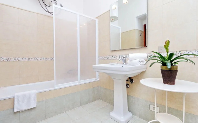 TreasureRome Family 3BR by Colosseo