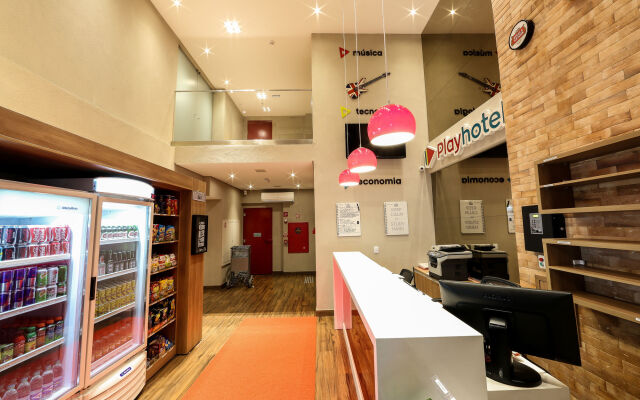 i5 Play Hotel