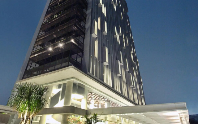 Luxury Apartment By Mediapura