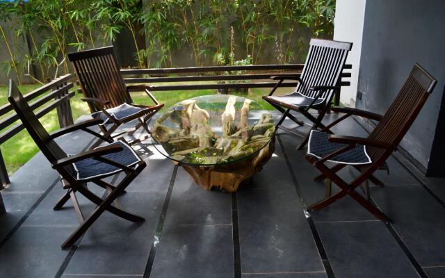 16 Degrees North, Candolim