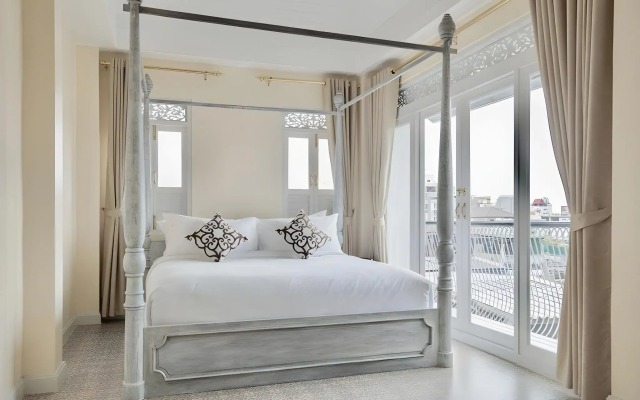 Noursabah Bed Bangkok
