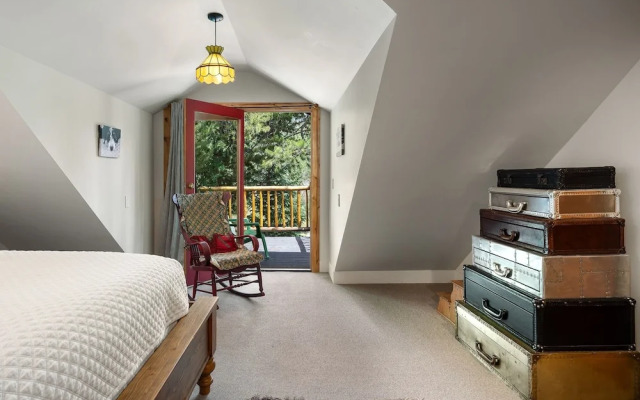 The River House 3 Bedroom Cabin