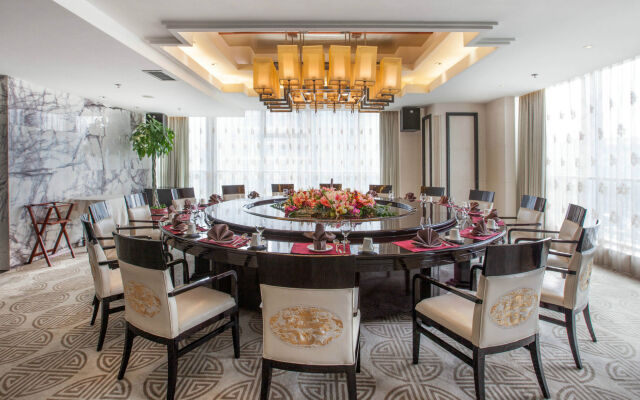 Holiday Inn Beijing Focus Square by IHG