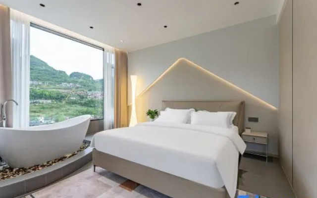 Manshan B&B (Grand Canyon Yunlong Ground Crack Branch)