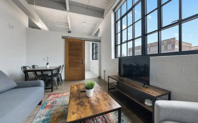 2125 Superior Living